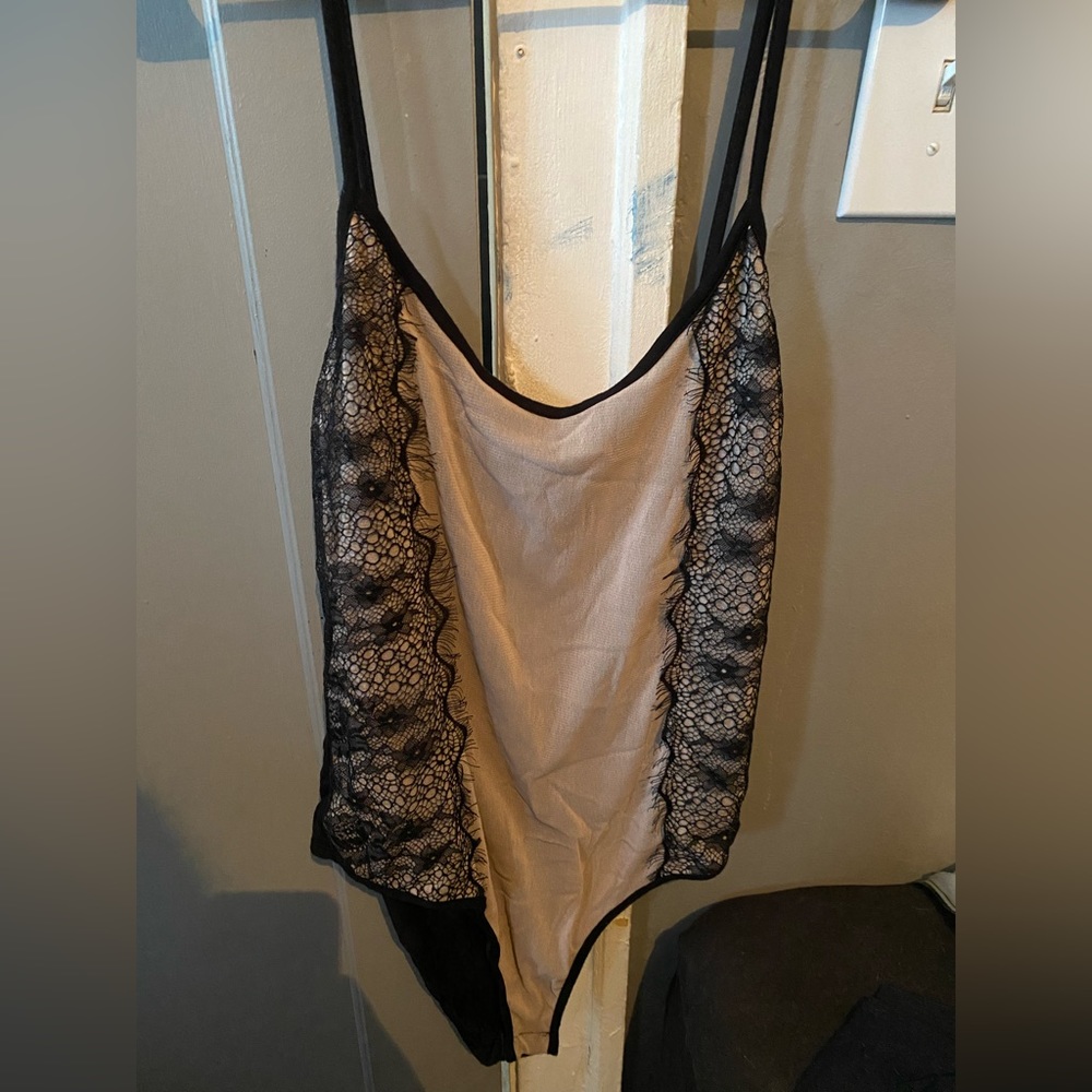 Boohoo Plus Nude/Black Mesh Bodysuit